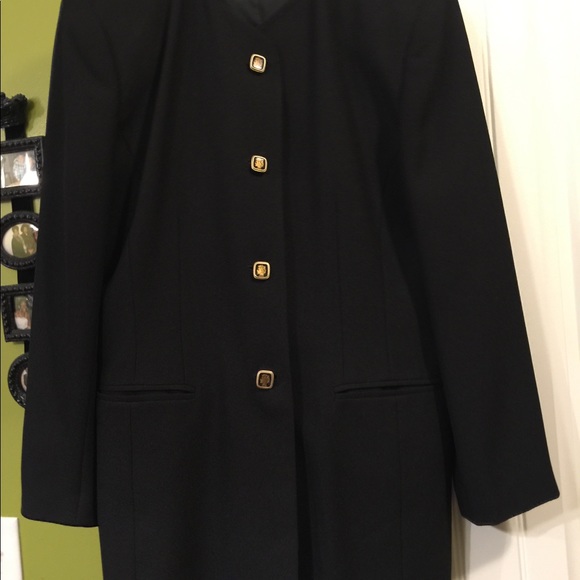 Pant suit - Picture 1 of 4